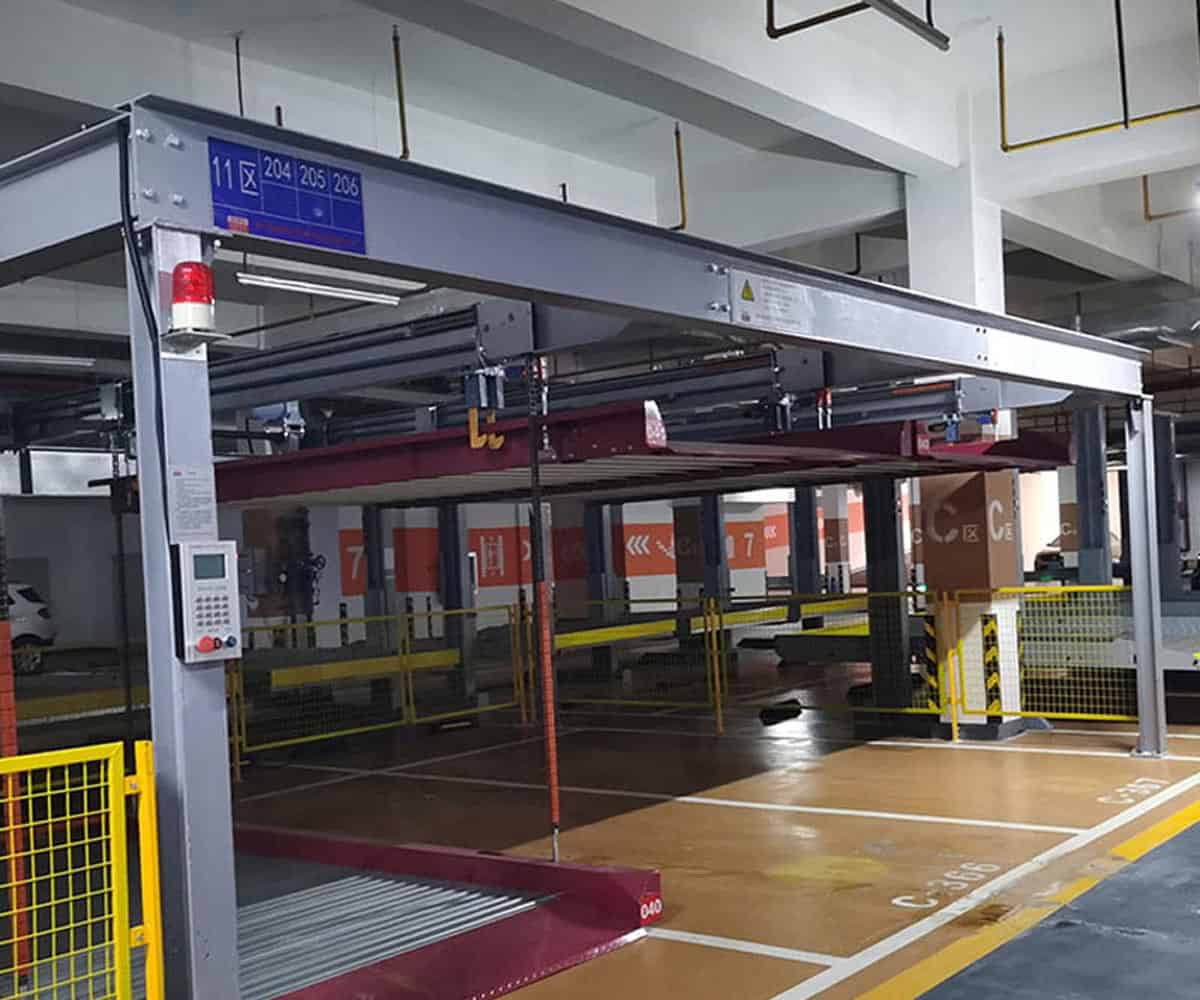四柱簡易車庫
